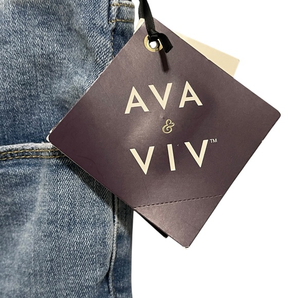 Ava & Viv Women's Plus Size 24 High-Rise Flare Jeans BoxCI - Picture 3 of 9